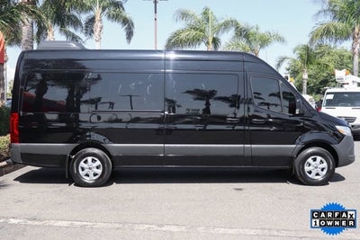 2023 Mercedes-Benz Sprinter 2500 Passenger 170 WB