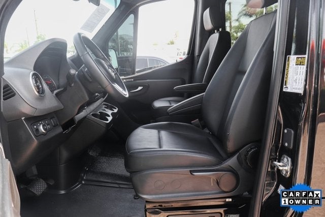 2023 Mercedes-Benz Sprinter 2500 Passenger 170 WB