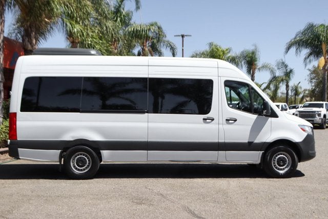 2025 Mercedes-Benz Sprinter 2500 Passenger 170 WB