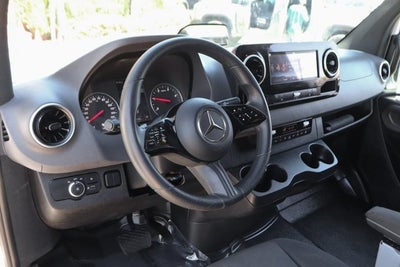 2025 Mercedes-Benz Sprinter 2500 Passenger 170 WB