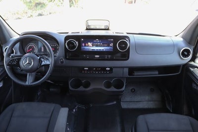 2025 Mercedes-Benz Sprinter 2500 Passenger 170 WB