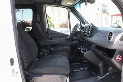 2025 Mercedes-Benz Sprinter 2500 Passenger 170 WB
