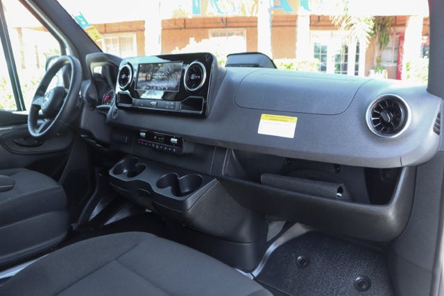 2026 Mercedes-Benz Sprinter 2500 Passenger 170 WB