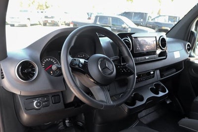 2026 Mercedes-Benz Sprinter 2500 Passenger 170 WB