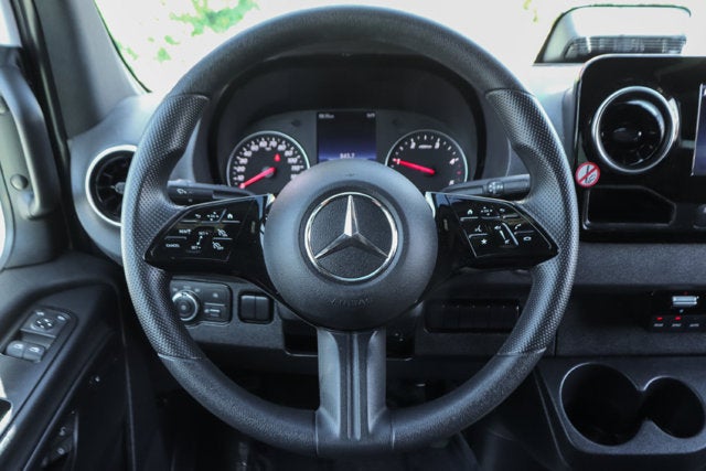2026 Mercedes-Benz Sprinter 2500 Passenger 170 WB