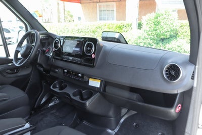 2026 Mercedes-Benz Sprinter 2500 Passenger 170 WB