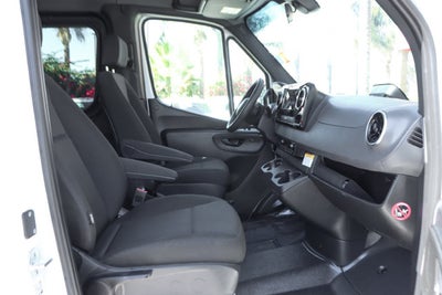 2026 Mercedes-Benz Sprinter 2500 Passenger 170 WB