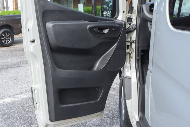 2023 Mercedes-Benz Sprinter 2500 Passenger 144 WB