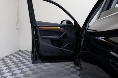 2023 Audi Q5 45 S line Premium