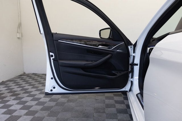 2022 BMW 5 Series 540i