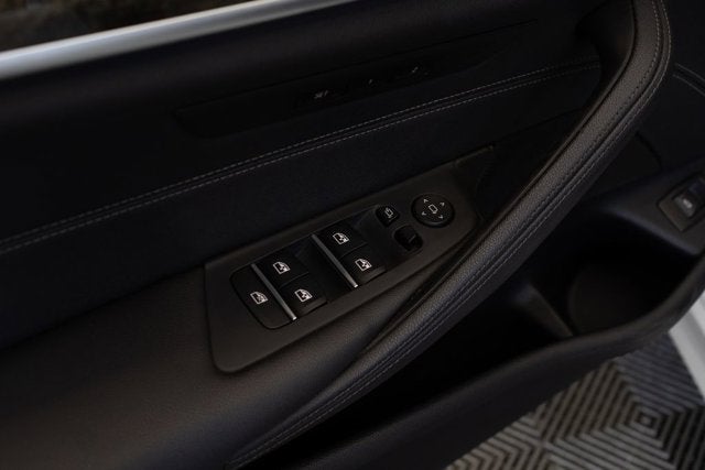 2022 BMW 5 Series 540i