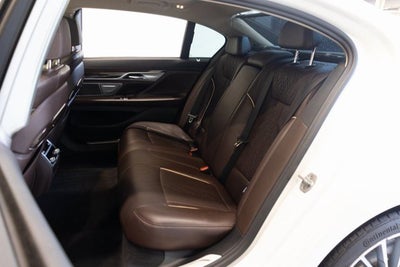 2021 BMW 7 Series 740i