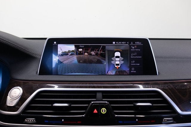 2021 BMW 7 Series 740i