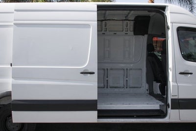 2016 Mercedes-Benz Sprinter 2500 Cargo 170 WB