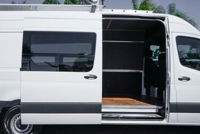 2019 Mercedes-Benz Sprinter 2500 Cargo 170 WB