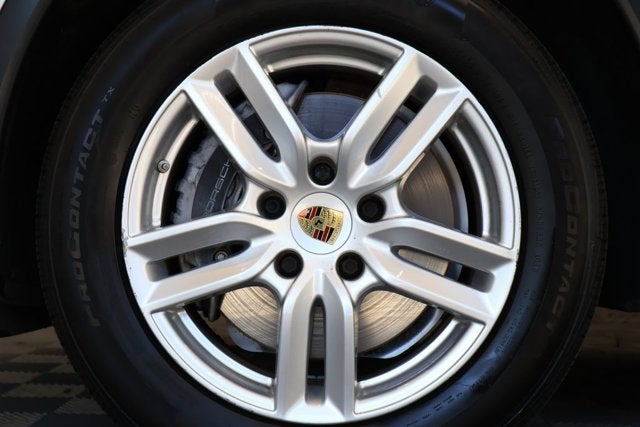 2018 Porsche Cayenne Base