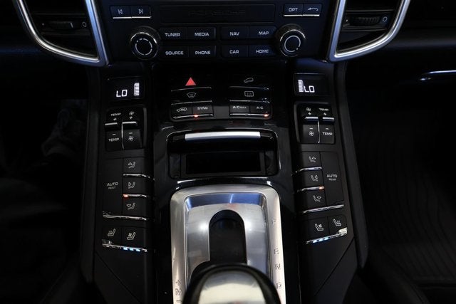 2018 Porsche Cayenne Base