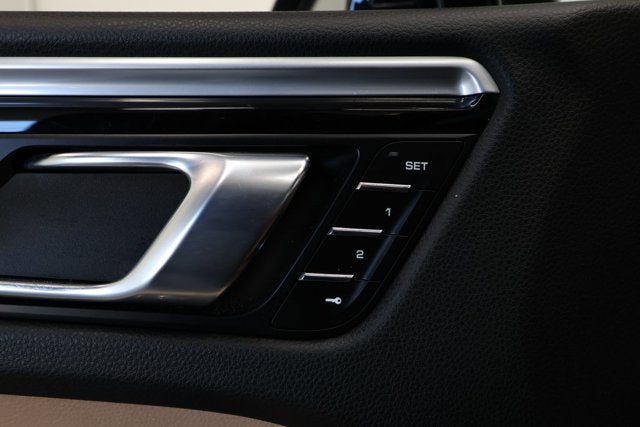 2019 Porsche Macan Base