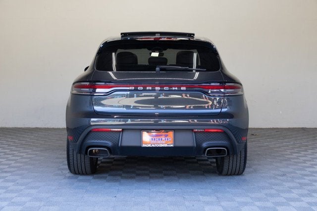 2023 Porsche Macan Base