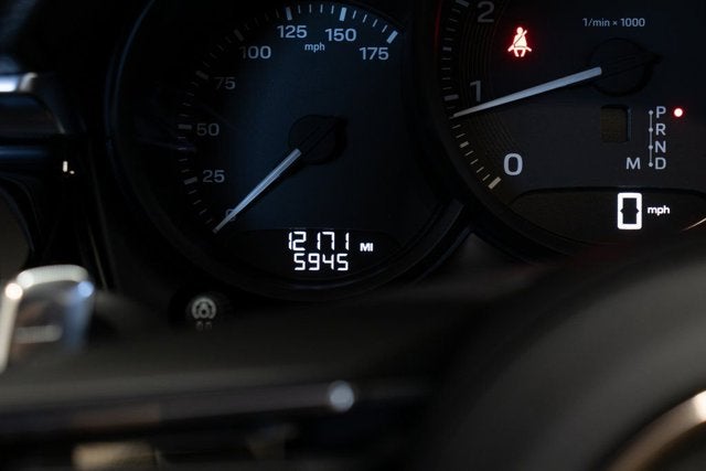 2023 Porsche Macan Base