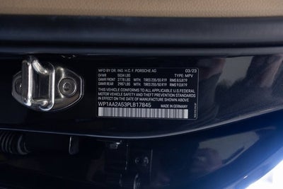 2023 Porsche Macan Base