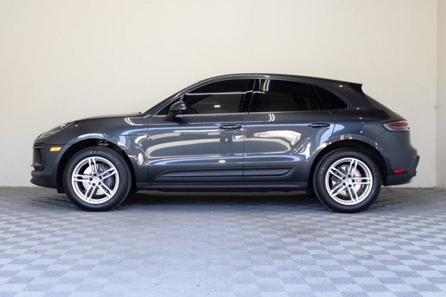 2023 Porsche Macan Base