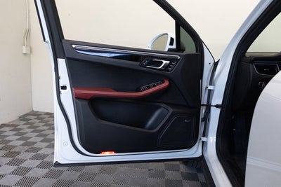 2018 Porsche Macan Base