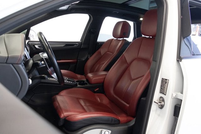 2018 Porsche Macan Base