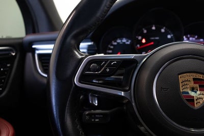 2018 Porsche Macan Base