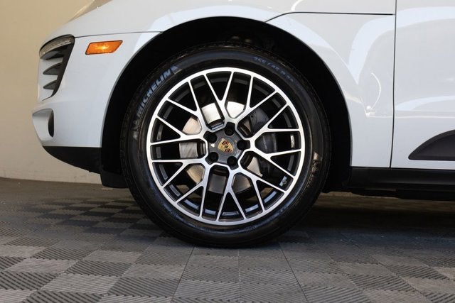 2018 Porsche Macan Base