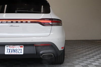 2023 Porsche Macan Base