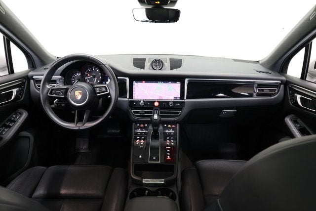 2023 Porsche Macan Base