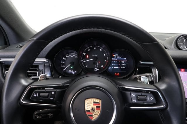 2023 Porsche Macan Base