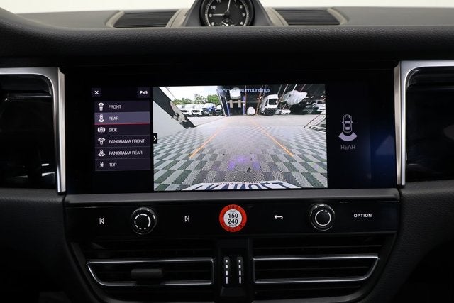 2023 Porsche Macan Base