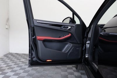 2021 Porsche Macan S