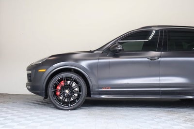 2017 Porsche Cayenne GTS