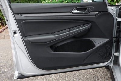 2024 Volkswagen Golf GTI Autobahn