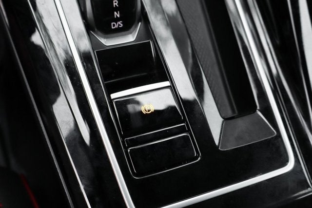 2024 Volkswagen Golf GTI Autobahn