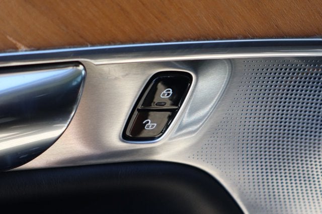2018 Volvo XC90 T6 Inscription