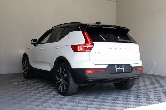2021 Volvo XC40 P8