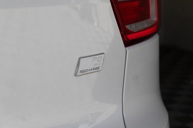 2021 Volvo XC40 P8