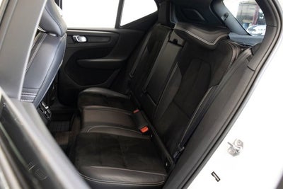 2021 Volvo XC40 P8