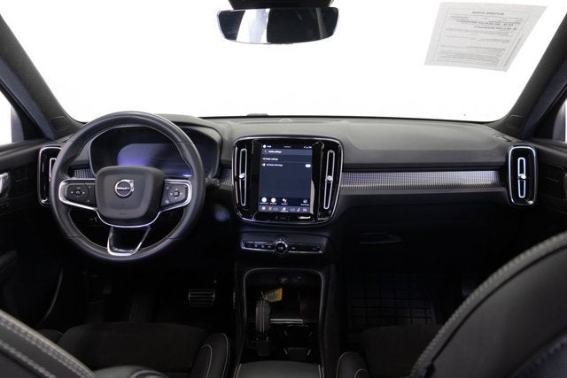 2021 Volvo XC40 P8