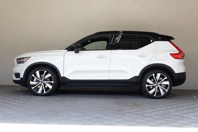 2021 Volvo XC40 P8