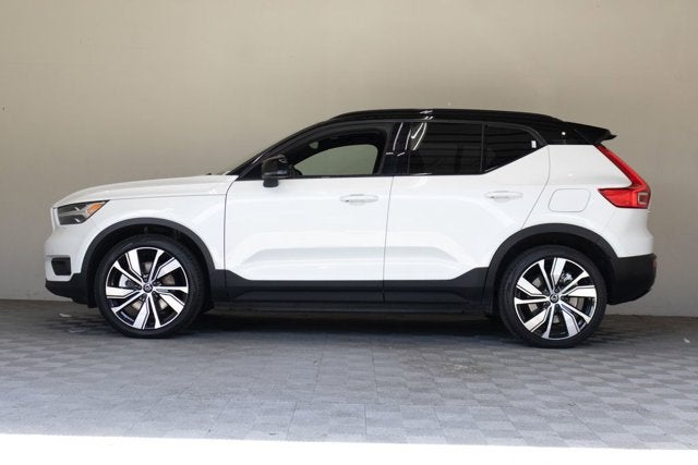 2021 Volvo XC40 P8