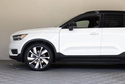 2021 Volvo XC40 P8