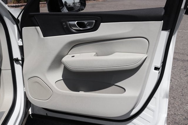 2024 Volvo XC60 B5 Core