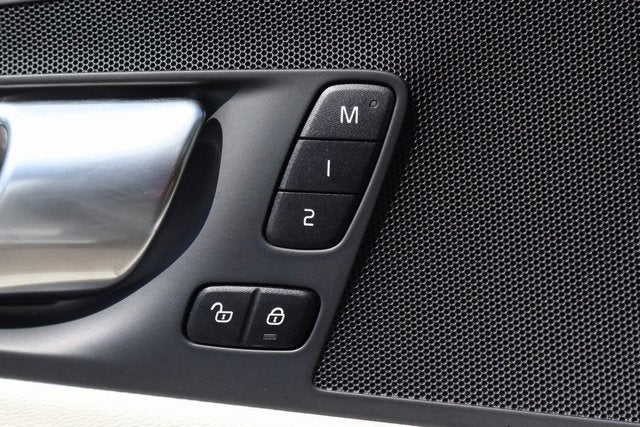 2024 Volvo XC60 B5 Core