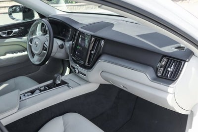2024 Volvo XC60 B5 Core
