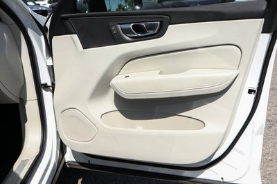 2024 Volvo XC60 B5 Core